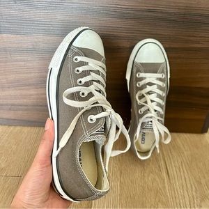 Converse All Star - Chucks - Gray - Women’s Size 8 - Men’s Size 6